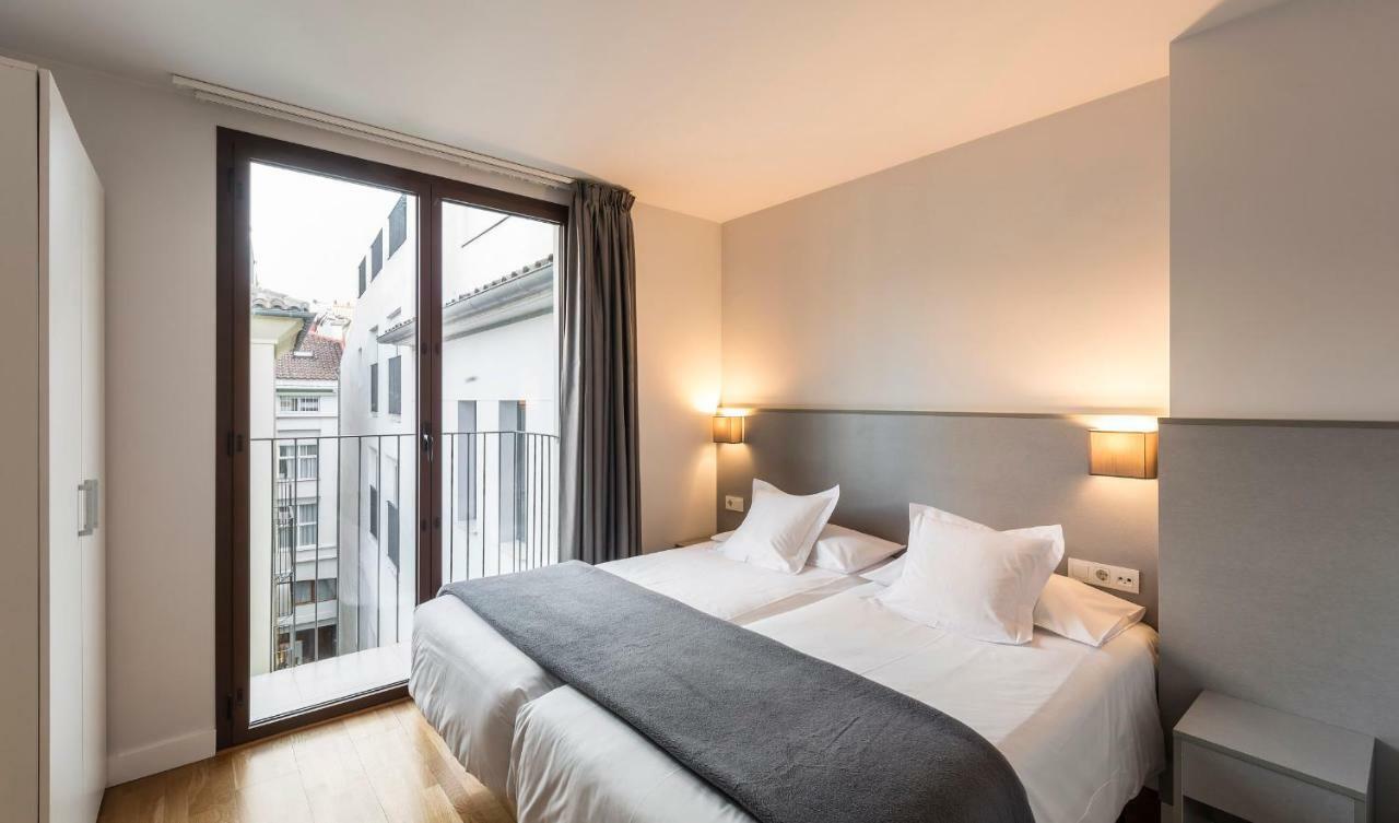 Mon Suites Catedral Valencia Exterior photo